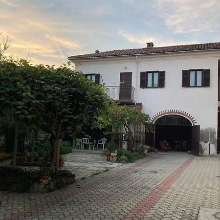 Hostal Casa Aromi ed Arte Asti Exterior foto