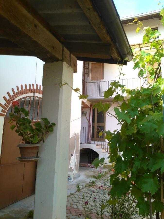 Hostal Casa Aromi ed Arte Asti Exterior foto