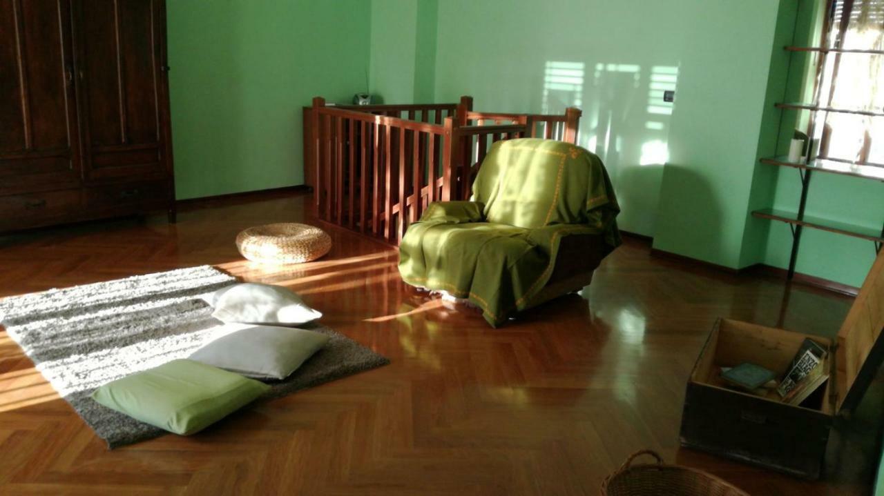 Hostal Casa Aromi ed Arte Asti Exterior foto