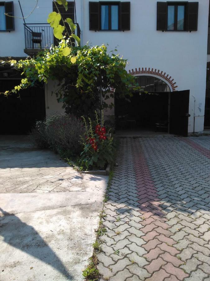 Hostal Casa Aromi ed Arte Asti Exterior foto